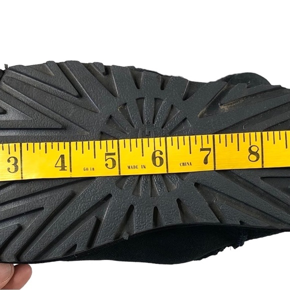 Ugg Womens Black Bailey Button Short Boots Sherpa Winter - Picture 10 of 12